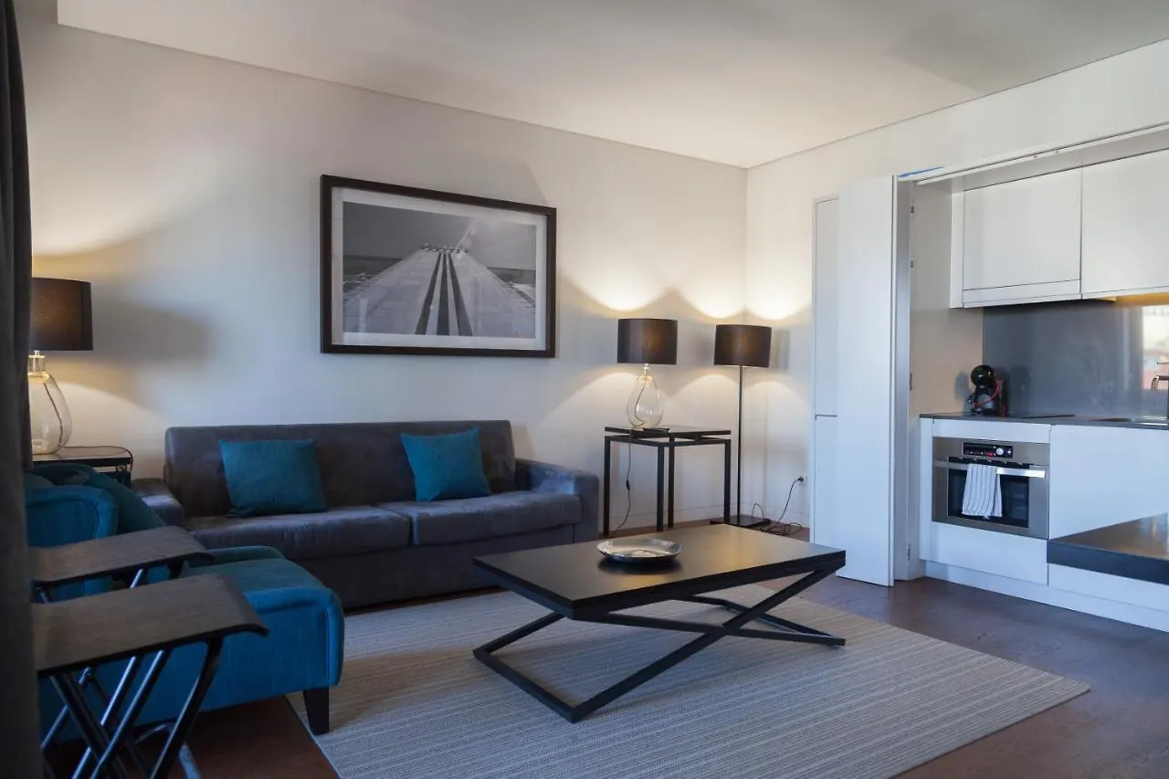 Flh Mercado Ribeira Grey Flat Lisboa